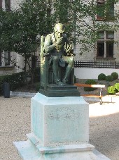 Louis XI &agrave; Bourges par Jean Baffier
